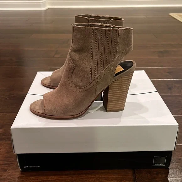 Dolce Vita Payton Dark Taupe Suede Heel Size 6 - Picture 3 of 6